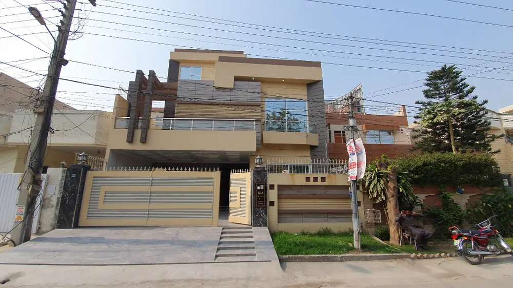 12 Marla House In Johar Town For Sale At Good Location Lahore Johar