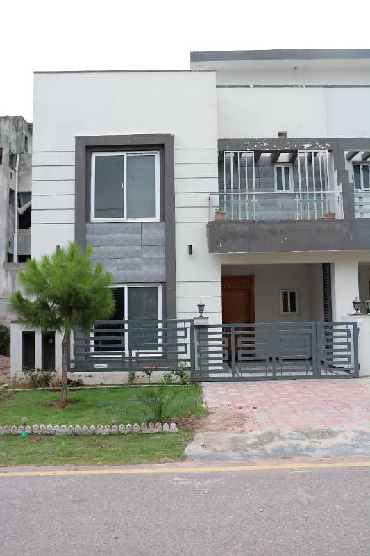 5 MARLA BEAUTIFUL HOUSE FOR SALE B- BLOCK PARK VIEW CITY ISLAMABAD ...