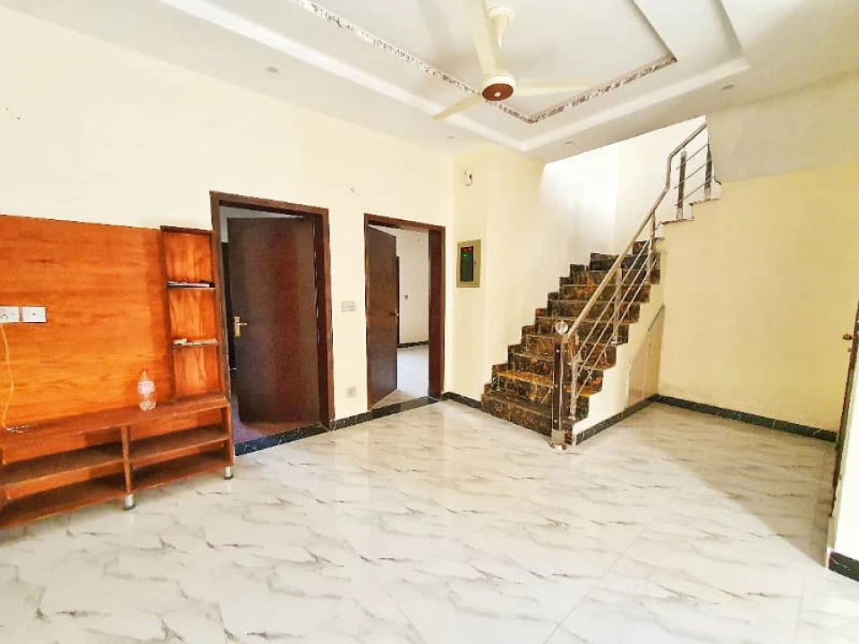 Bahria Town, Lahore Pakistan, 3 Bedrooms Bedrooms, ,4 BathroomsBathrooms,House,For Sale,2657