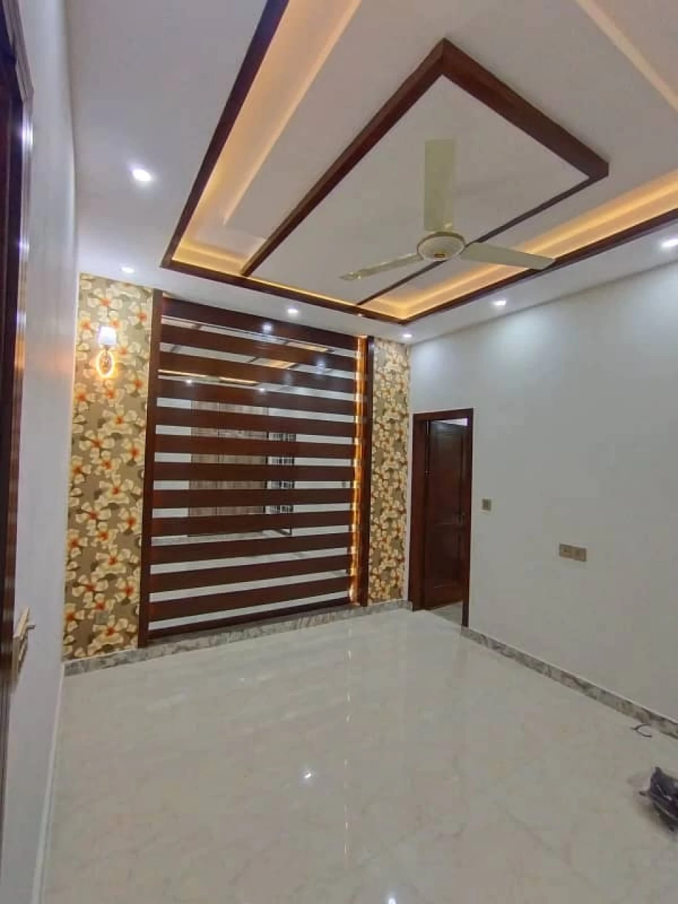 House For Sale in Lahore , House For Sale in Bahria Town , House For Sale in Bahria Town Lahore , House For Sale in Bahria Town - Sector E Bahria Town , 5 Marla house for Sale In Jinnah Block , Bahria Town - Sector E, Bahria Town, Lahore Pakistan,3 Bedrooms Bedrooms, 3 Rooms Rooms, 4 BathroomsBathrooms, House,For Sale,2690