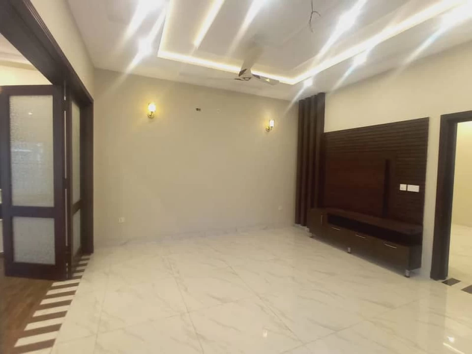House For Sale in Lahore , House For Sale in Bahria Town , House For Sale in Bahria Town Lahore , House For Sale in Bahria Town - Sector F Bahria Town , 10 Marla House For Sale In Ghaznavi Block , Bahria Town - Sector F, Bahria Town, Lahore Pakistan,5 Bedrooms Bedrooms, 5 Rooms Rooms, 6 BathroomsBathrooms, House,For Sale,2688
