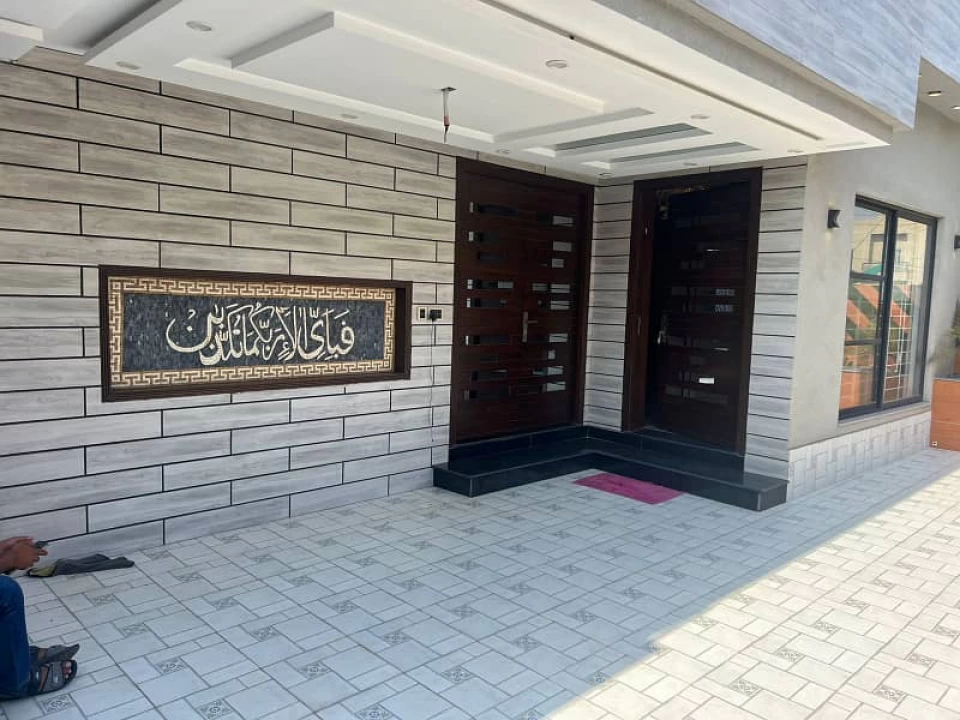 Bahria Town, Lahore Pakistan, 5 Bedrooms Bedrooms, ,7 BathroomsBathrooms,House,For Sale,2552