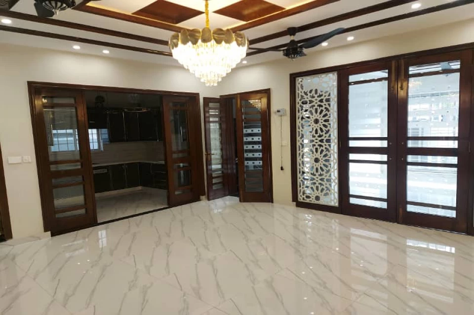 House For Sale in Lahore , House For Sale in Bahria Town , House For Sale in Bahria Town Lahore , House For Sale in Bahria Town , 10 Marla Brand New House For Sale in Shaheen Block , Bahria Town, Lahore Pakistan,5 Bedrooms Bedrooms, 7 BathroomsBathrooms, House,For Sale,2514