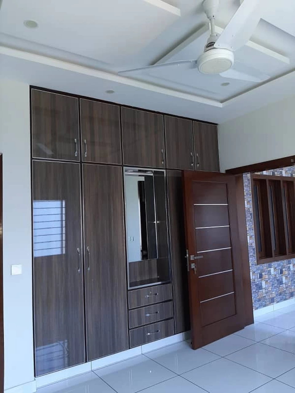 DHA Defence, Lahore Pakistan, 4 Bedrooms Bedrooms, ,5 BathroomsBathrooms,House,For Sale,2467