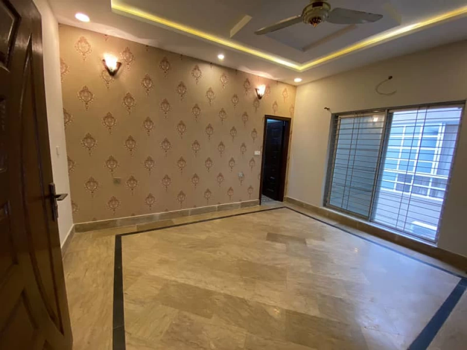 Bahria Town, Lahore Pakistan, 5 Bedrooms Bedrooms, ,6 BathroomsBathrooms,House,For Sale,2480